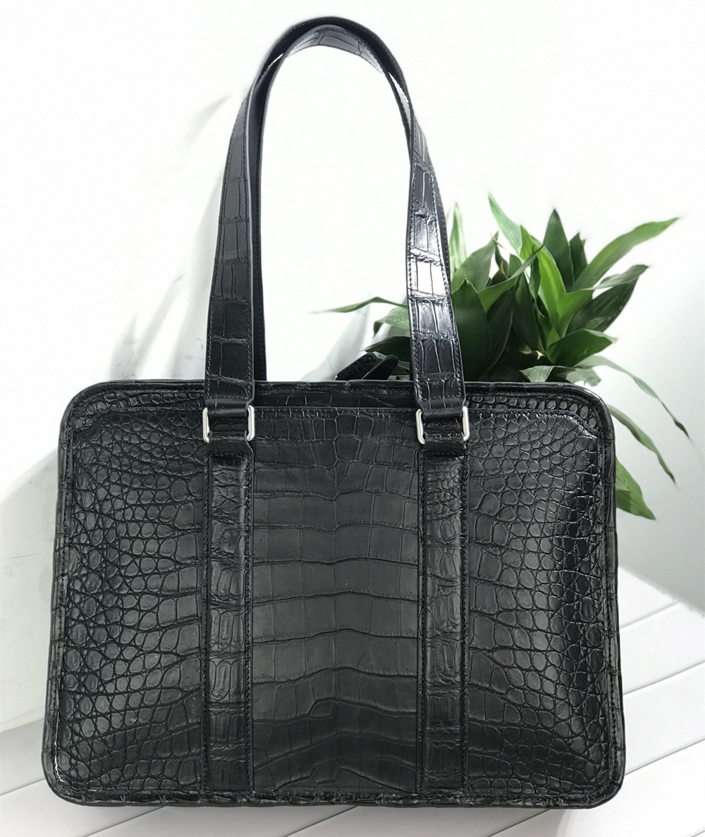 Nieuwe laptoptas van krokodill - Luxury Lifestyle Men recensie en prijs