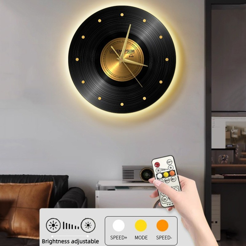 Vintage wandklok met licht Woo - Luxury Lifestyle Homes recensie en prijs